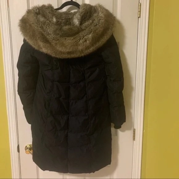 Aritzia St. Moritz Parka - Picture 3 of 3